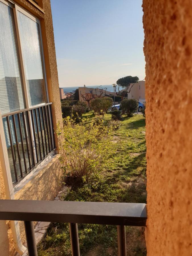 T2 Vue Mer Avec Parking Prive Saint-Pierre-la-Mer  Exterior foto